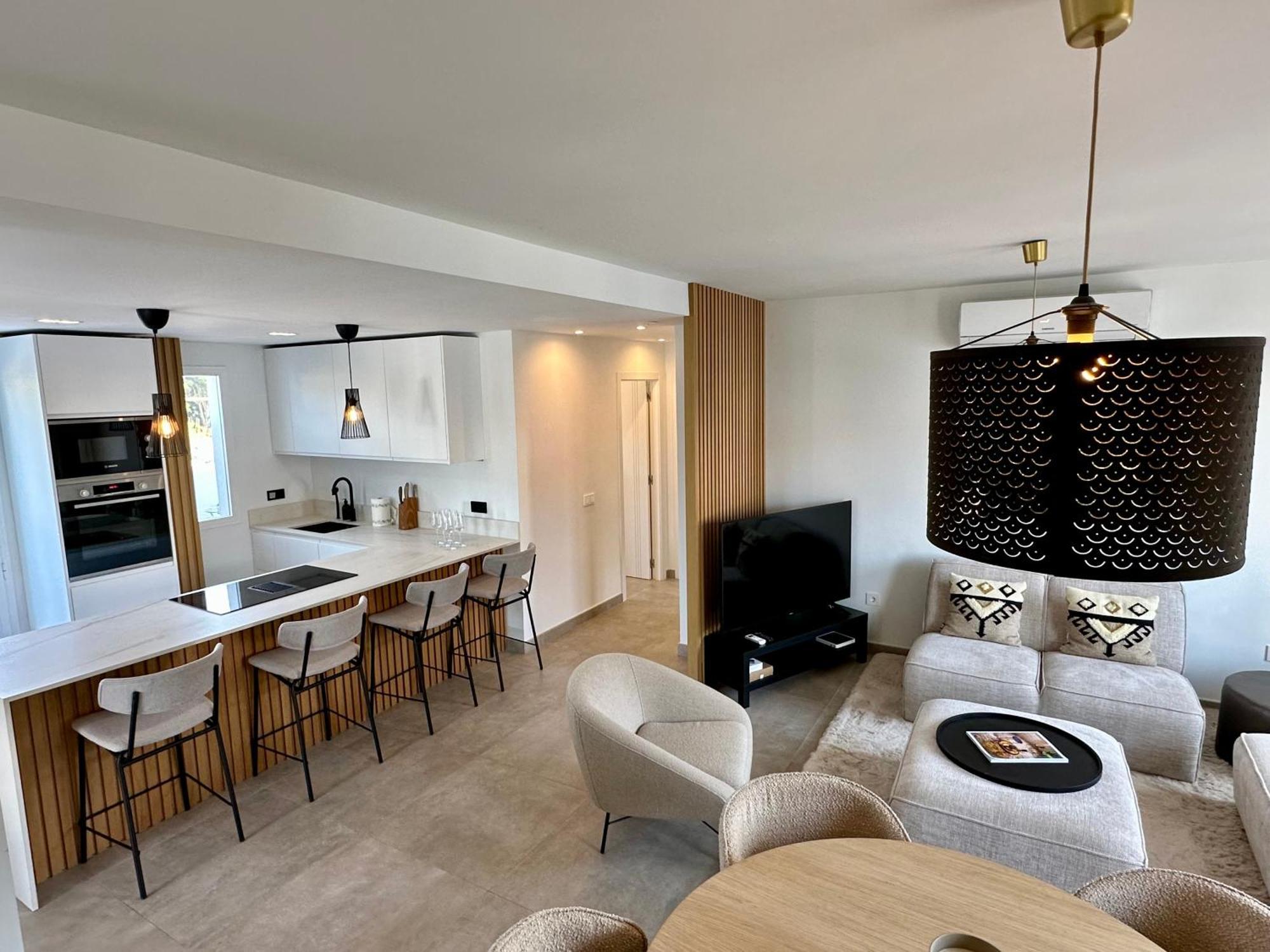 Apartamento 4 Bedroom Duplex Penthouse Califa