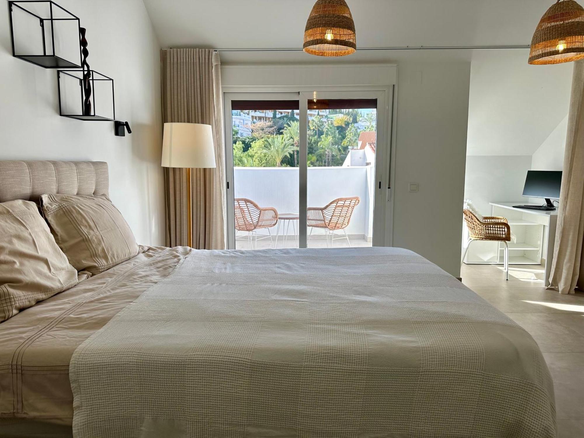 Apartamento 4 Bedroom Duplex Penthouse Califa